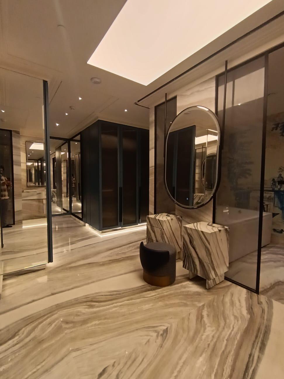 Luxury Bathroom Lighting Detail